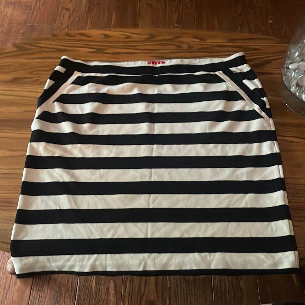 women pencil skirt